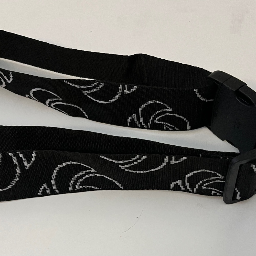 NWOT Travel Belt - Black and White